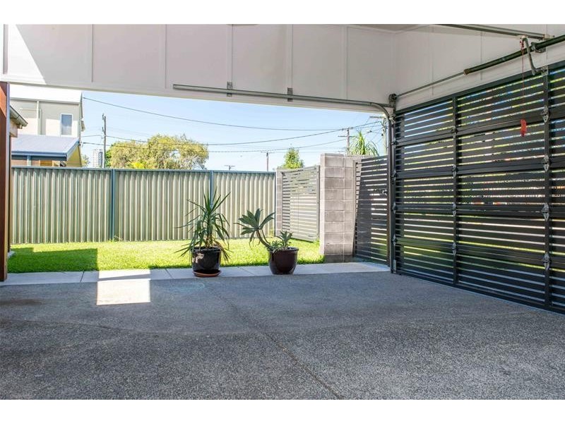 24 Leyte Avenue, Palm Beach QLD 4221