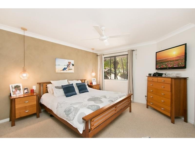 10 Hovea Court, Elanora QLD 4221