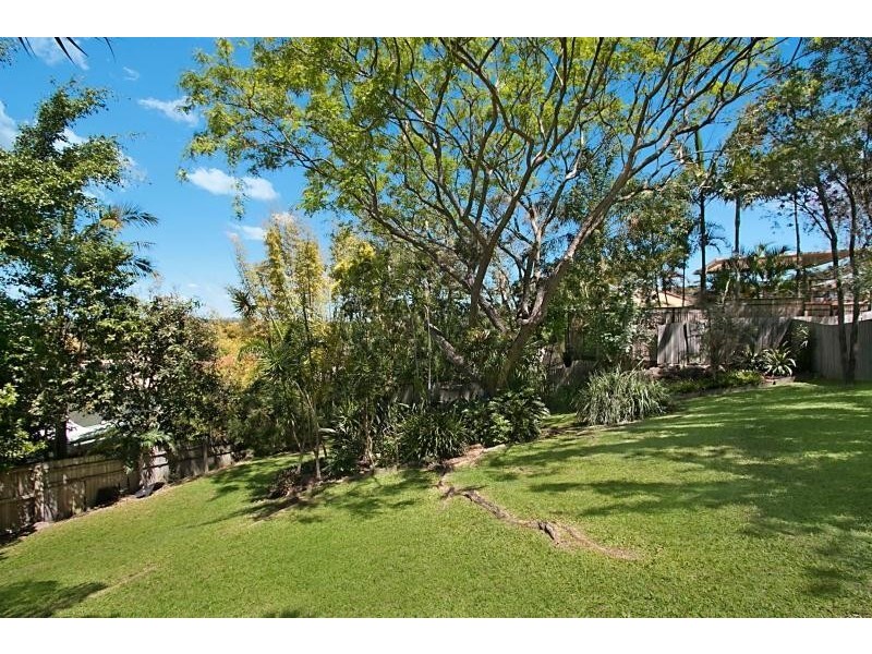 10 Hovea Court, Elanora QLD 4221