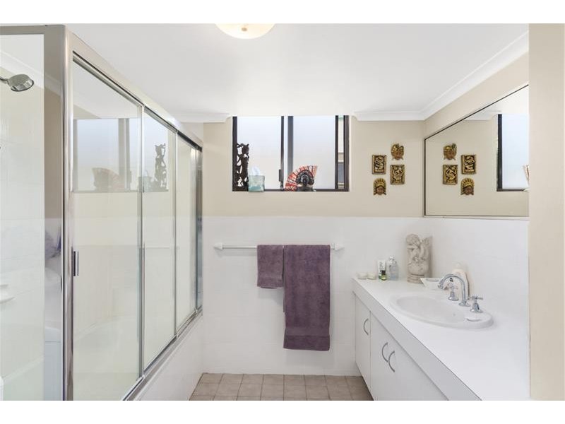 13/6 Brooke Avenue, Palm Beach QLD 4221