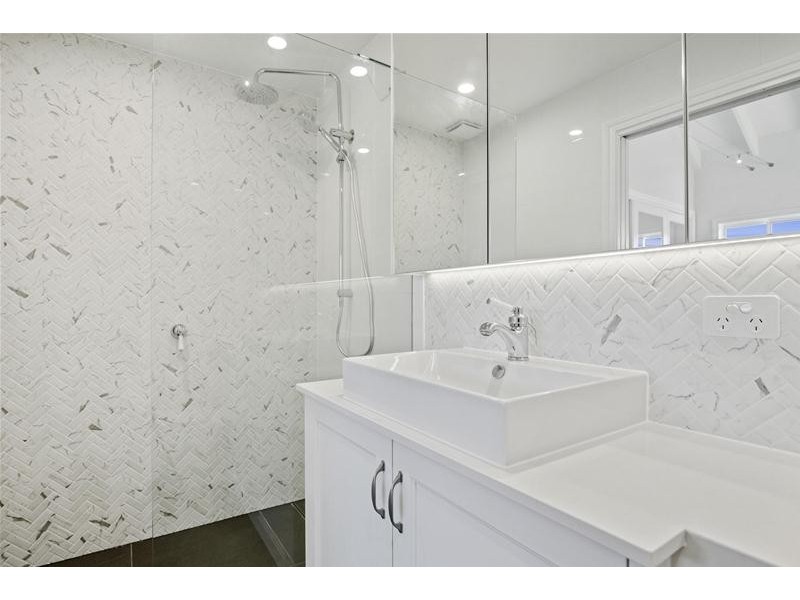 Villa 2/7 Twenty Fifth Avenue, Palm Beach QLD 4221