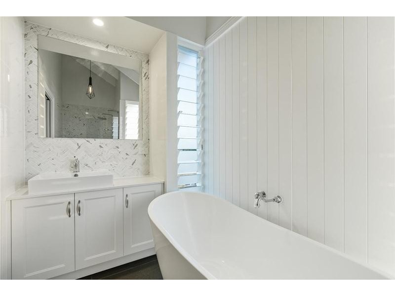 Villa 2/7 Twenty Fifth Avenue, Palm Beach QLD 4221