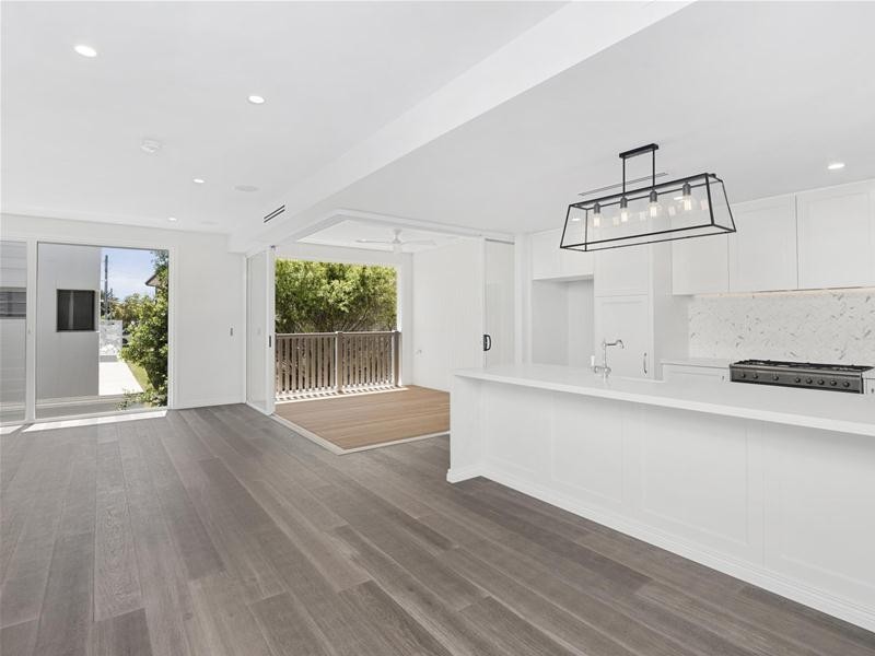 Villa 2/7 Twenty Fifth Avenue, Palm Beach QLD 4221