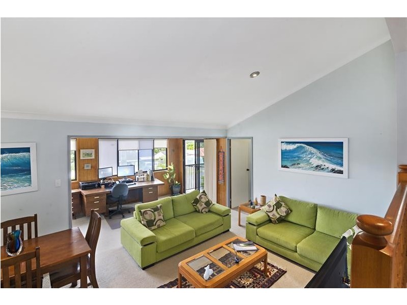 89 Ware Drive, Currumbin Waters QLD 4223