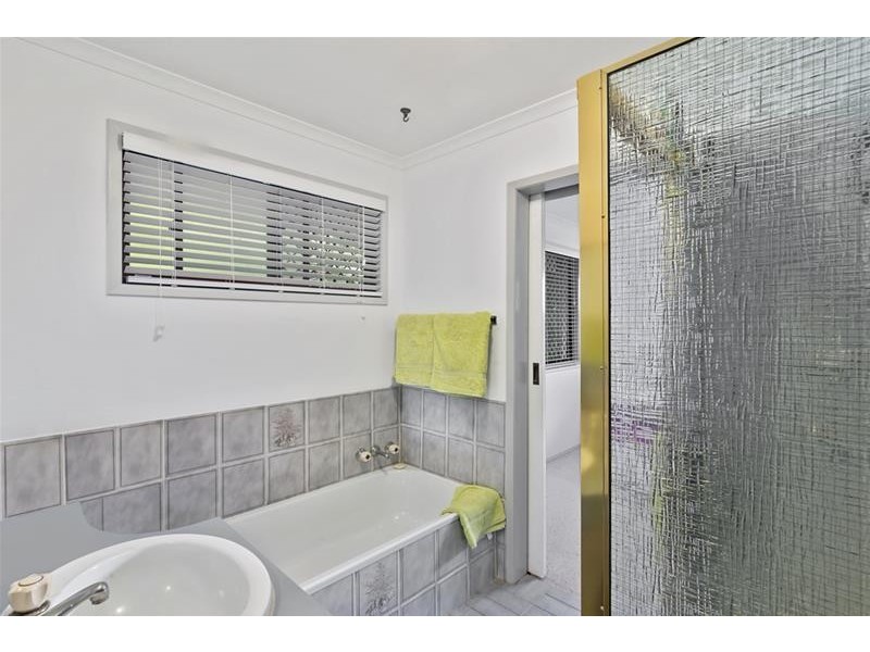 89 Ware Drive, Currumbin Waters QLD 4223