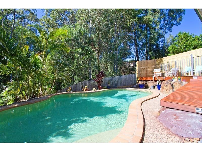 18 Hibertia Avenue, Elanora QLD 4221