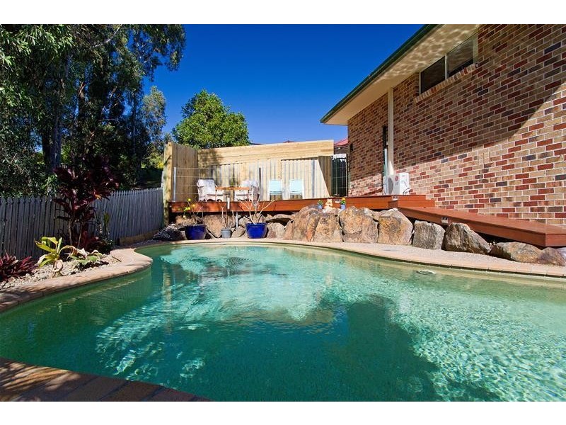 18 Hibertia Avenue, Elanora QLD 4221