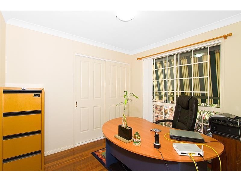 18 Hibertia Avenue, Elanora QLD 4221