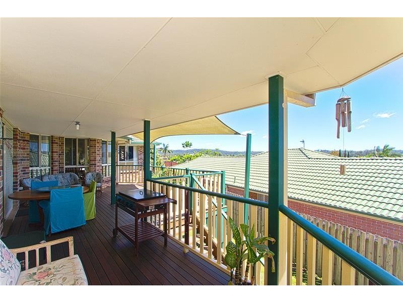 18 Hibertia Avenue, Elanora QLD 4221