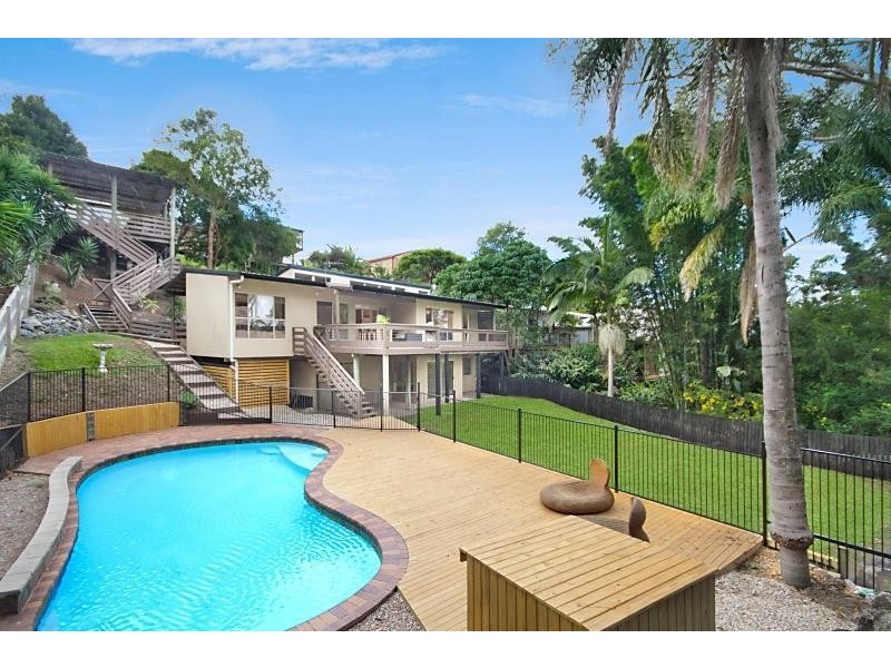 7 Attadale Court, Elanora QLD 4221