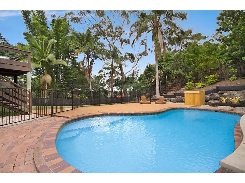 7 Attadale Court, Elanora QLD 4221