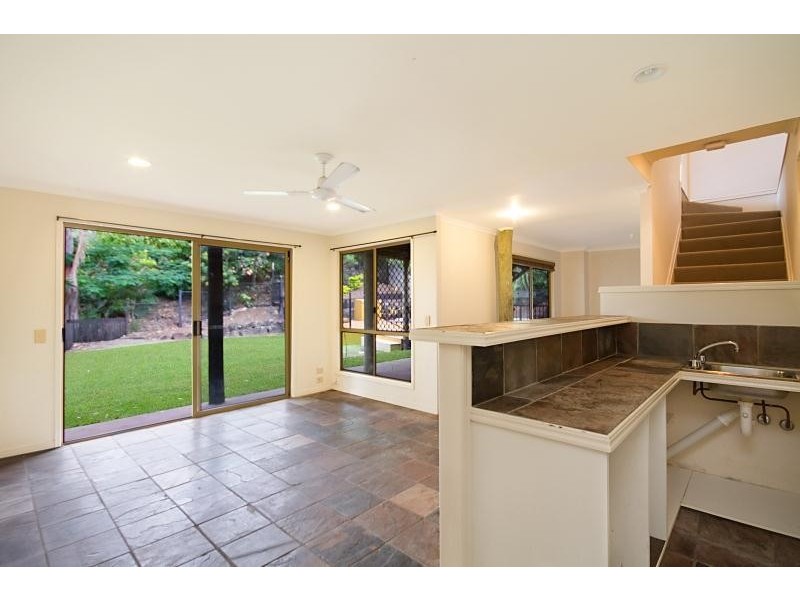 7 Attadale Court, Elanora QLD 4221