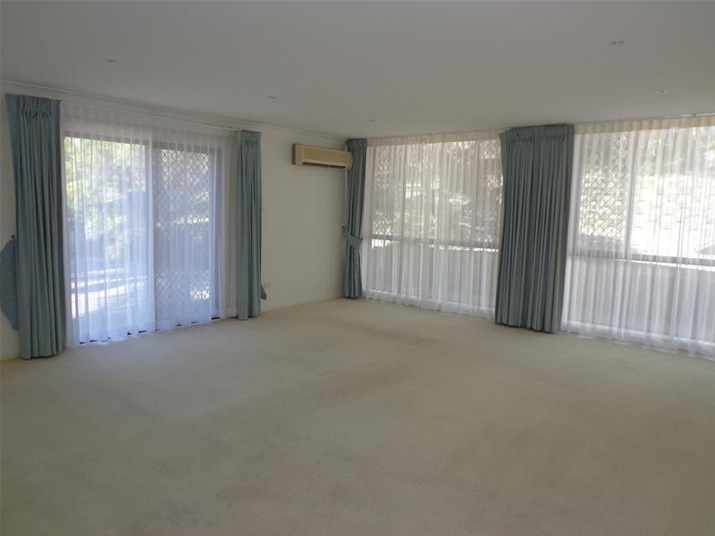 4 Harmes Place, Tallebudgera QLD 4228