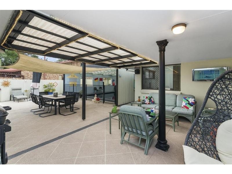 16 Coolibah Drive, Palm Beach QLD 4221