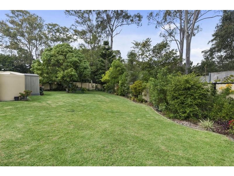 16 Coolibah Drive, Palm Beach QLD 4221