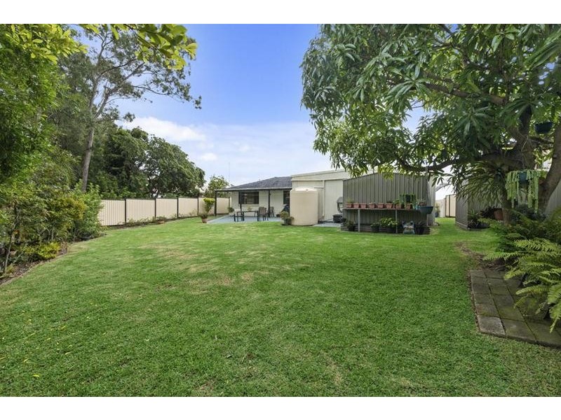 16 Coolibah Drive, Palm Beach QLD 4221