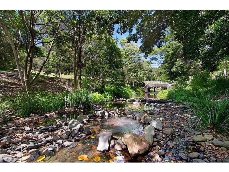 1 Wisteria Court, Tallebudgera Valley QLD 4228