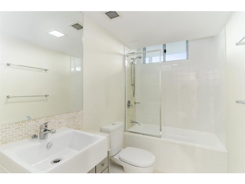 2104/10 Fifth Avenue, Palm Beach QLD 4221