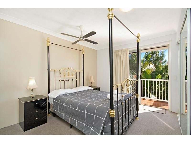 13/1 Tallebudgera Drive, Palm Beach QLD 4221