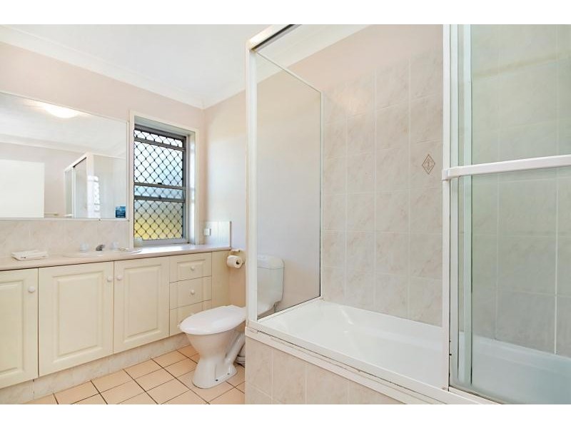 13/1 Tallebudgera Drive, Palm Beach QLD 4221