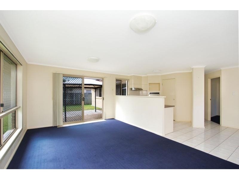 33 Northlakes Drive, Elanora QLD 4221