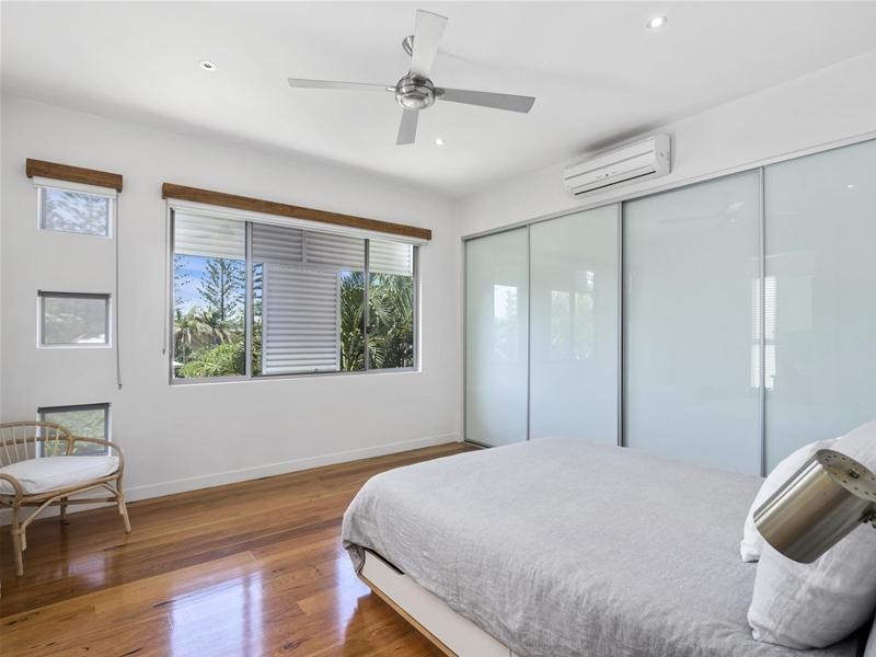 12 Twenty Third Avenue, Palm Beach QLD 4221