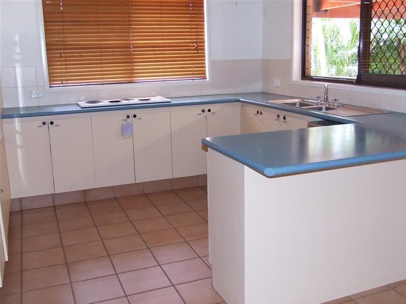 21 Japonica Drive, Palm Beach QLD 4221