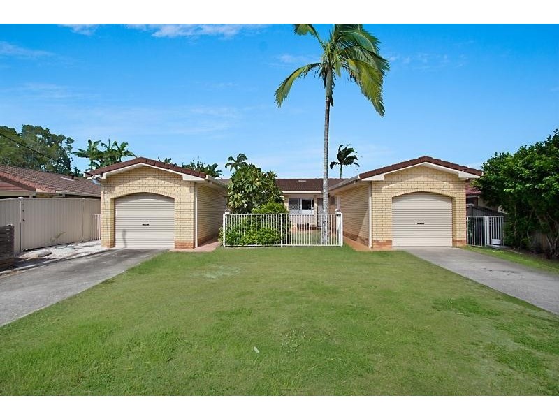 1/58 Philippine Parade, Palm Beach QLD 4221