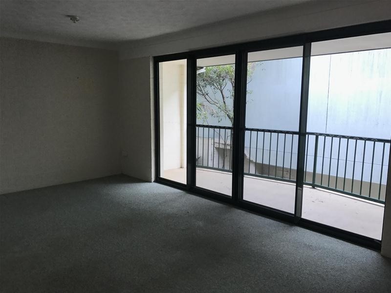 5/1045 Gold Coast Highway, Palm Beach QLD 4221