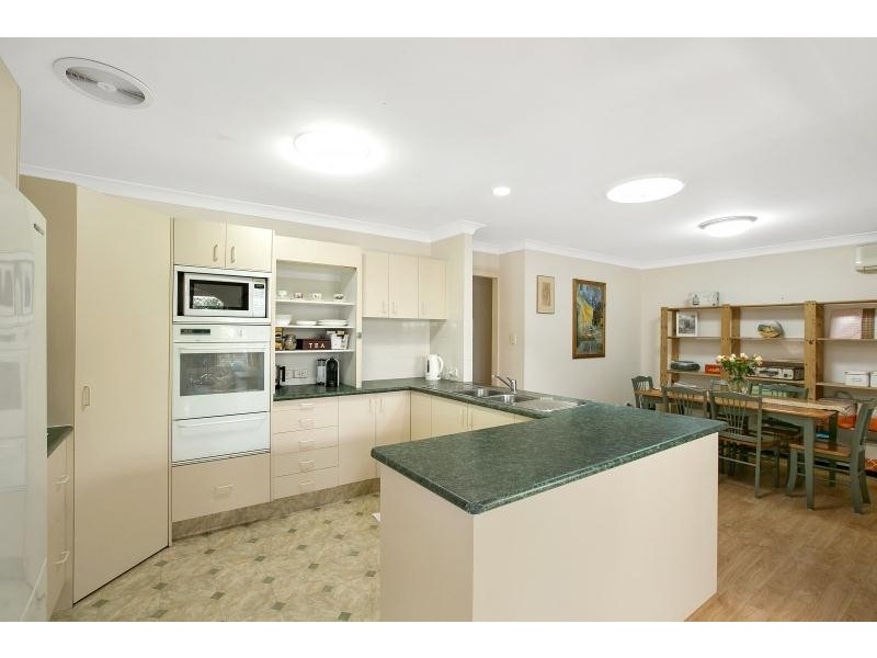 29 Banksiadale Close, Elanora QLD 4221