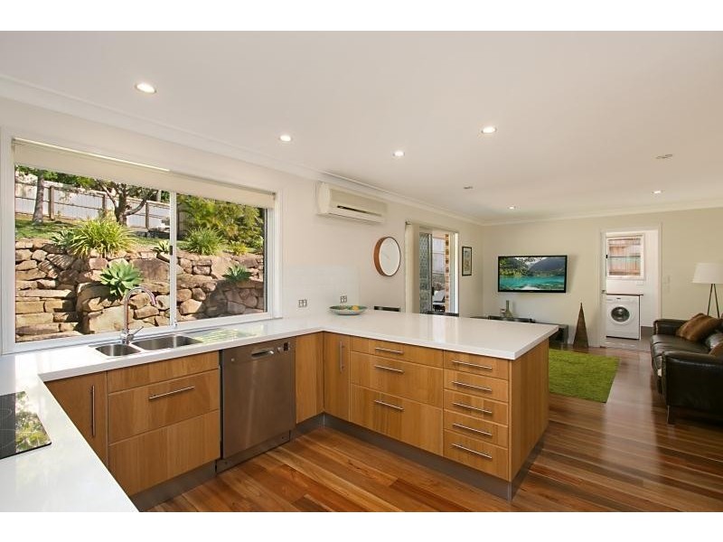 72 Murtha Drive, Elanora QLD 4221