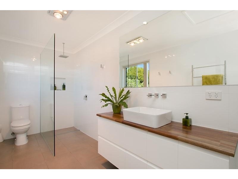 72 Murtha Drive, Elanora QLD 4221