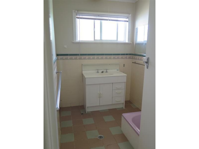 1 Leyte Avenue, Palm Beach QLD 4221