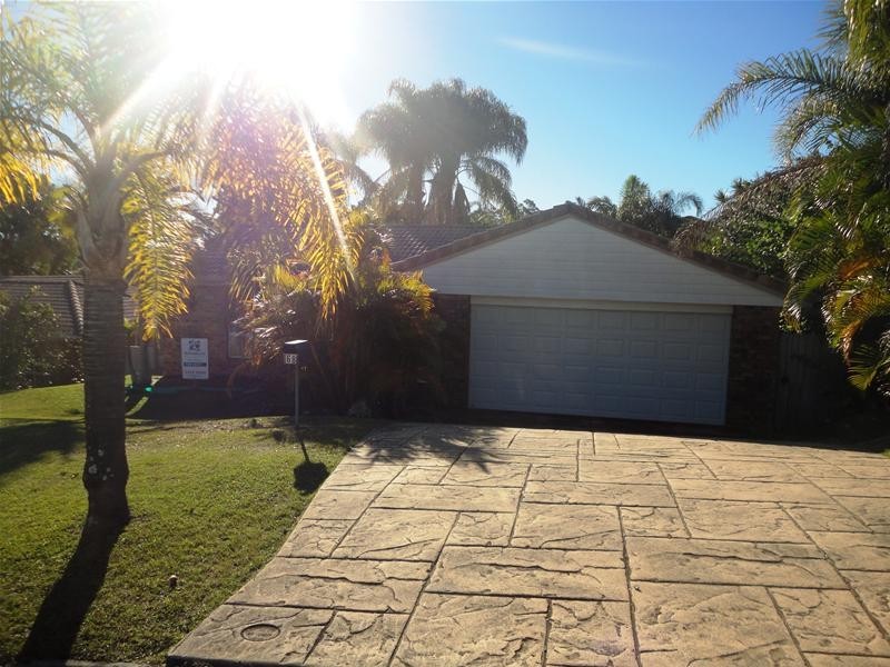 68 Avocado Street, Elanora QLD 4221