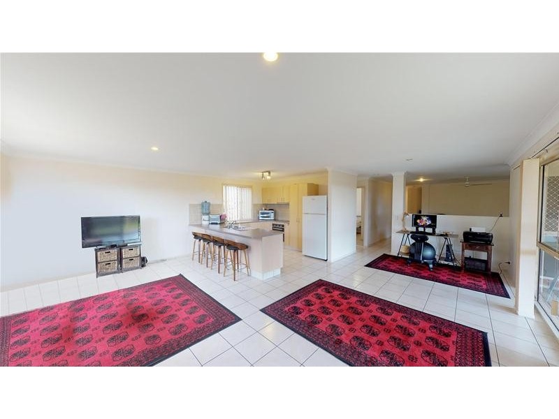 16 Laurina Court, Elanora QLD 4221