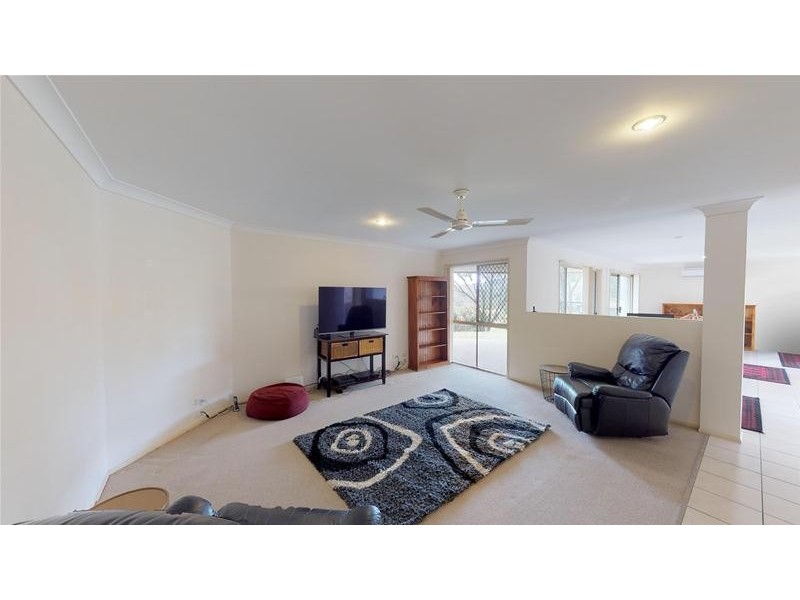 16 Laurina Court, Elanora QLD 4221