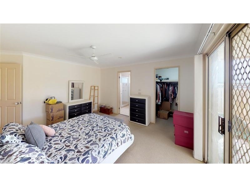 16 Laurina Court, Elanora QLD 4221