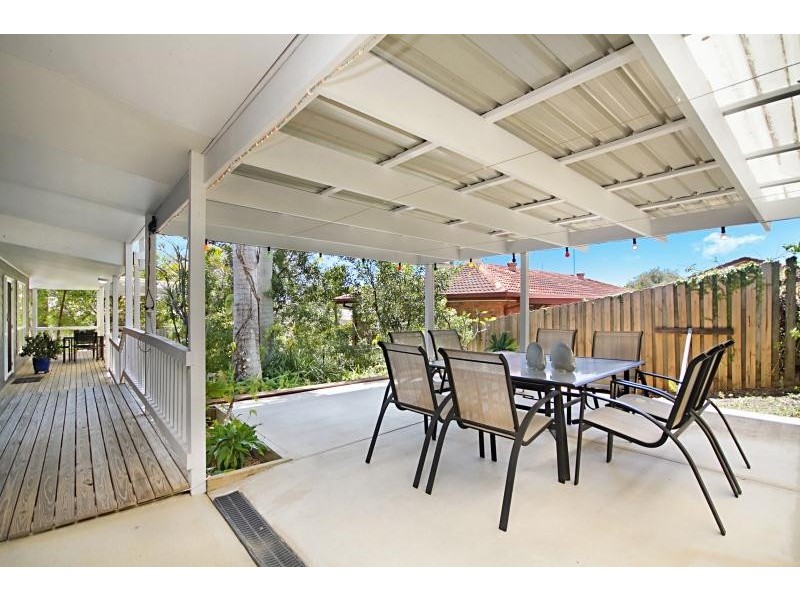 165 K P McGrath Drive, Elanora QLD 4221