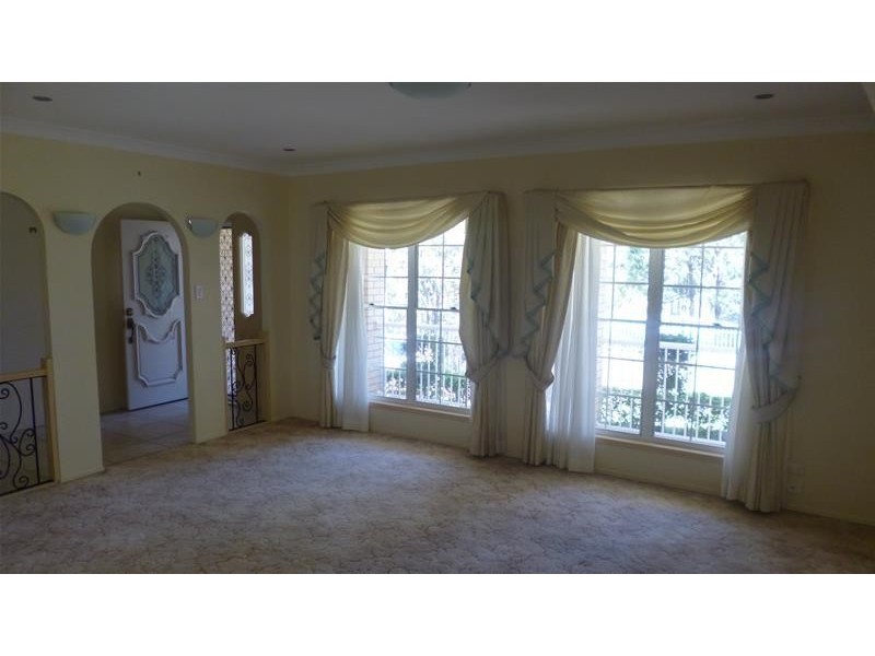 7 Rottnest Court, Elanora QLD 4221