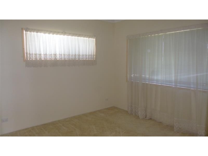 7 Rottnest Court, Elanora QLD 4221