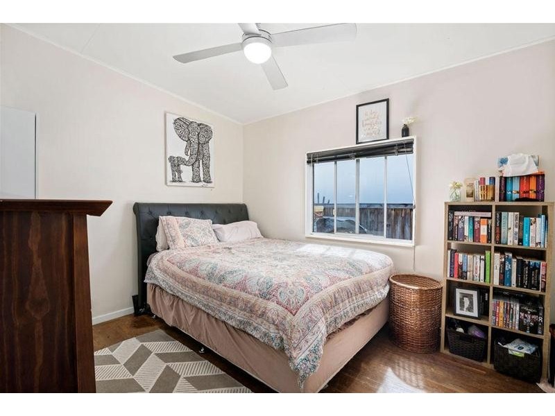 37 Twenty Fifth Avenue, Palm Beach QLD 4221