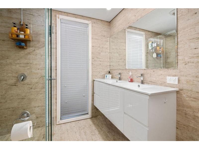 37 Twenty Fifth Avenue, Palm Beach QLD 4221