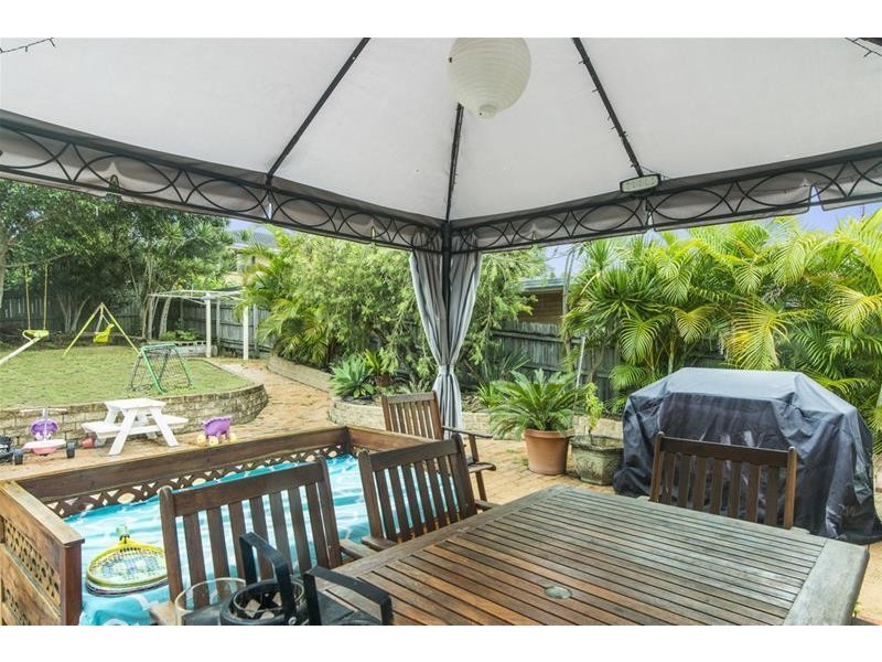 24 Twenty Seventh Avenue, Palm Beach QLD 4221