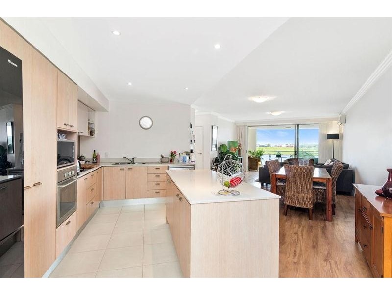 21/255 Varsity Parade, Varsity Lakes QLD 4227