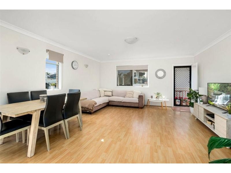 4/10 Tenth Avenue, Palm Beach QLD 4221