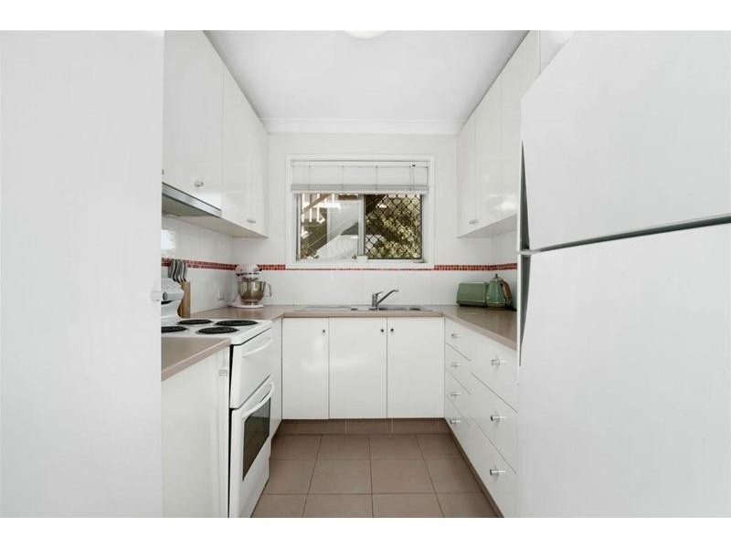 4/10 Tenth Avenue, Palm Beach QLD 4221