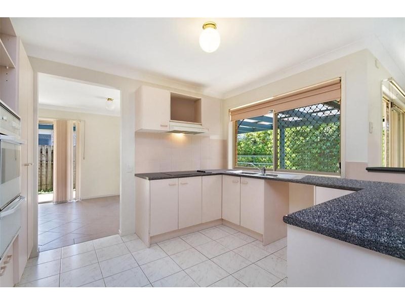 38 Silver Glade Drive, Elanora QLD 4221