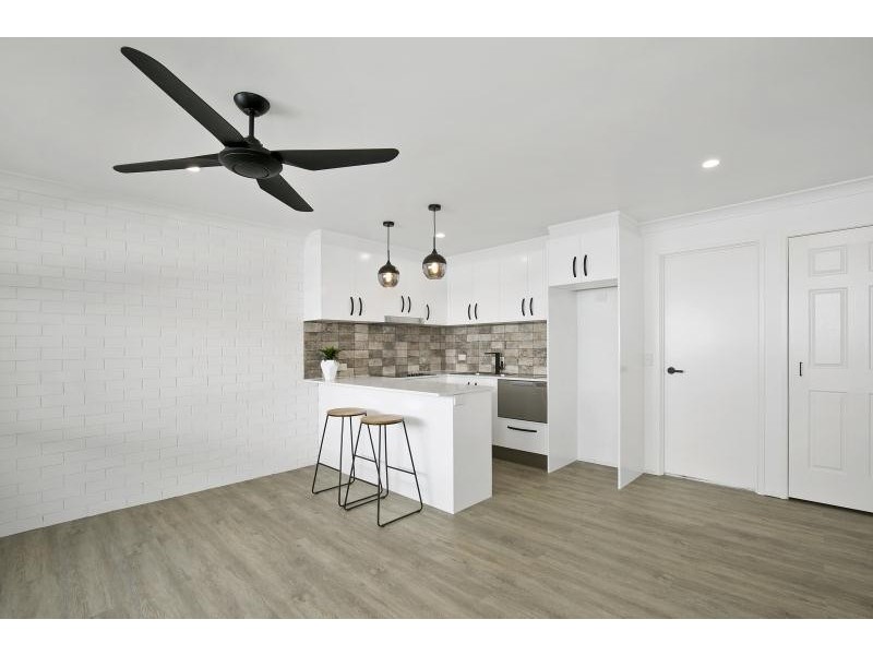 1/400 Cypress  Terrace, Palm Beach QLD 4221