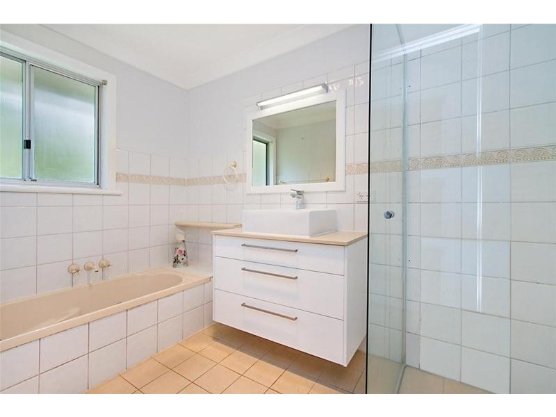 17 Heartwood Avenue, Elanora QLD 4221