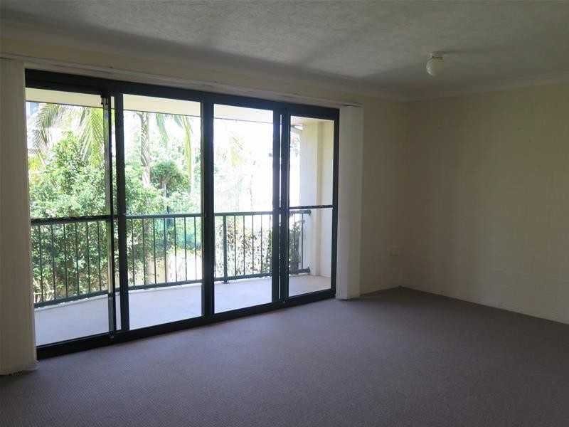 10/1045 Gold Coast Highway, Palm Beach QLD 4221